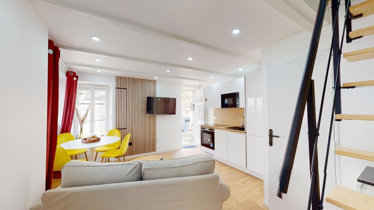 Charmante Maison En Pierre - Centre Ville - Plage 위스트르앙 외부 사진