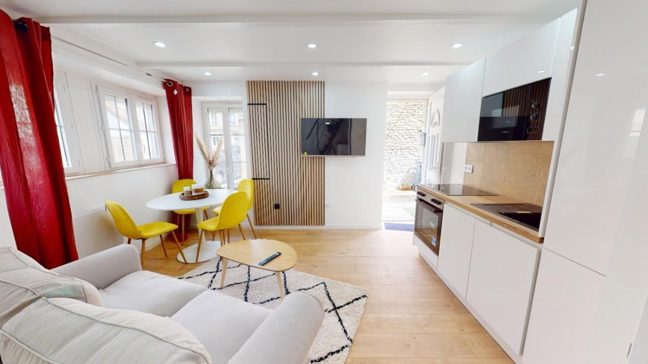 Charmante Maison En Pierre - Centre Ville - Plage 위스트르앙 외부 사진